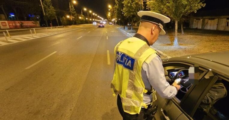 un barbat din constanta a fost arestat dupa ce a incercat sa dea mita unui politist de la rutiera 68d3f7b265822