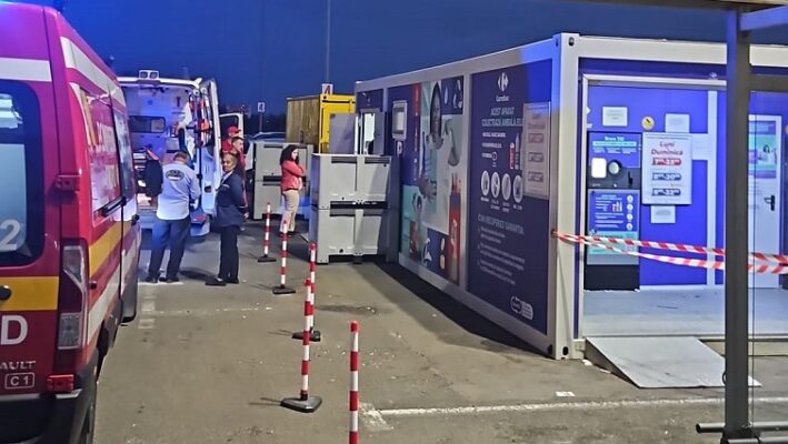 un barbat si a pierdut viata in parcarea unui complex comercial din constanta 68b530b041218
