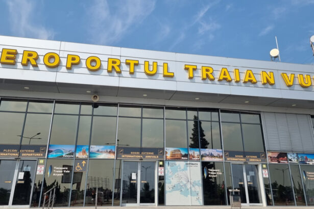 un fost director general al aeroportului international timisoara a fost trimis in judecata si ar fi reinnoit ilegal mandatul 68c7d28a96b82