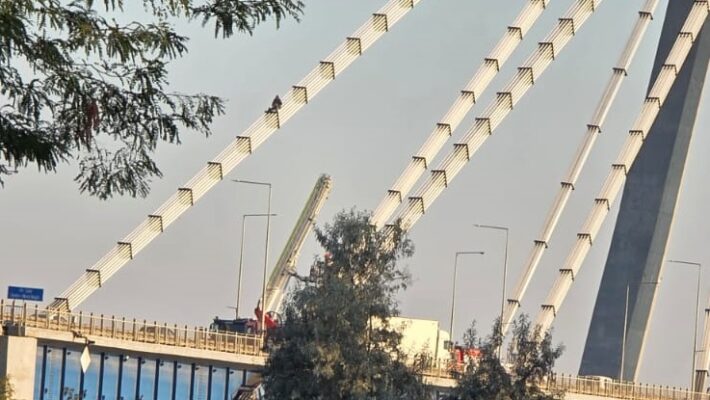 vezi ce spune ipj constanta despre barbatul care s a urcat pe podul de la agigea 68bfb212ba19a