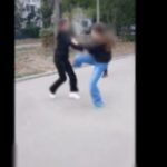 video doua eleve s au batut ca in ring in apropiere de scoala nr 40 din constanta 68d68fad4fed3