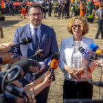 video exercitii nato in bulgaria se simuleaza prabusirea unui tunel peste mai multe masini pentru testarea reactiei salvatorilor 68bfec5aa0fda