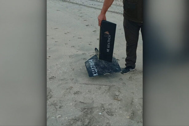 video fragmente de drona gasite pe plaja vadu din constanta in timpul unei actiuni de igienizare 68cc1abdbc29c