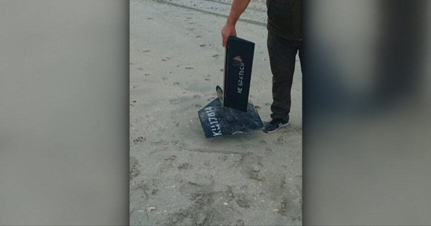 video fragmente de drona gasite pe plaja vadu din constanta in timpul unei actiuni de igienizare 68cc1abdbc29c