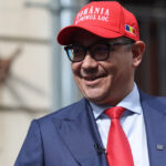 video ponta a fost pacalit de doi comedianti rusi care s au dat drept porosenko ce le a spus despre georgescu si zelenski 68d7a677d99cb