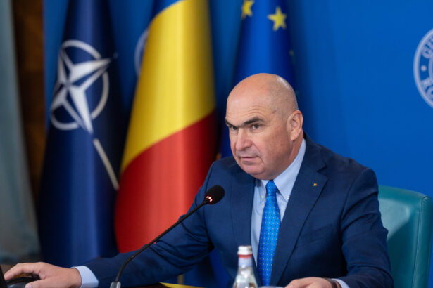 video premierul ilie bolojan discutii cu ministrul finantelor guvernul urmeaza sa publice rectificarea bugetara surse 68d655d558848