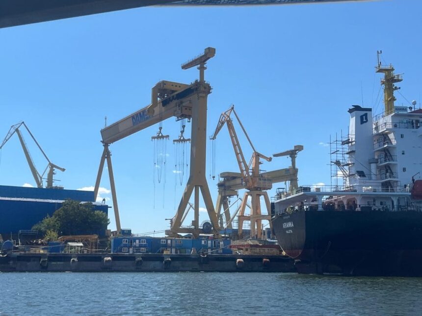video santierul damen mangalia abandonat de statul roman sindicalistul laurentiu gobeaja nu exista nici o preocupare pentru acest santier desi a fost declarat obiectiv strategic de inte 68cc93966613d