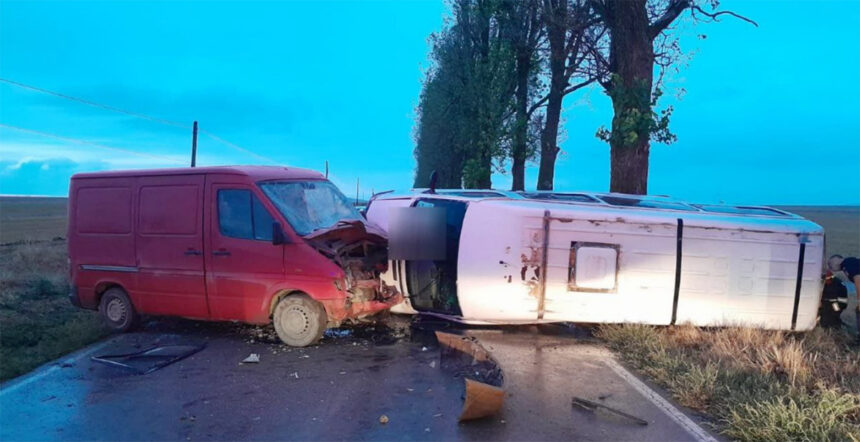 video teribil accident de circulatie pe dj 222 langa agighiol doua autovehicule s au ciocnit frontal 68c3deeacfc86