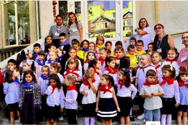 videofoto soimii patriei la o gradinita din satu mare politia a deschis dosar penal un spectacol de propaganda comunista acuza iiccmer 68c05256d8e83