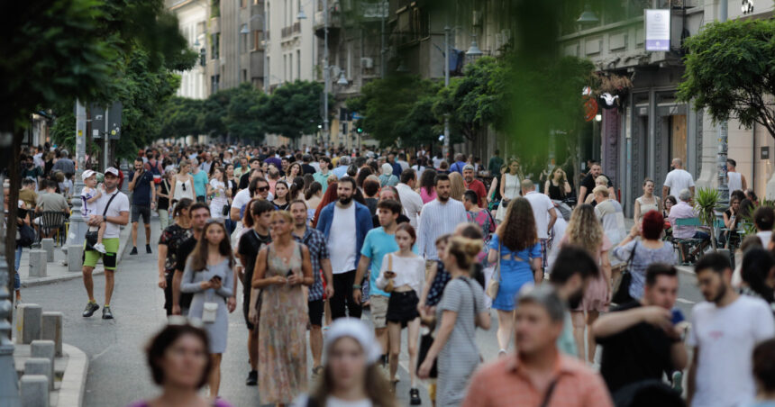 zilele bucurestiului 2025 evenimente in weekend primul spectacol pe apa produs in romania si tururi gratuite cu autobuzele turistice 68cbbf4a349a6