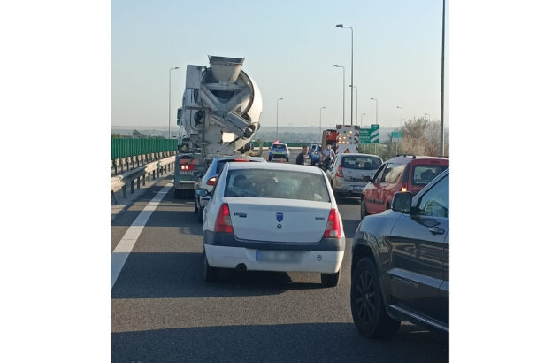 accident pe autostrada a2 bucuresti constanta in zona localitatii pestera au fost restrictii de trafic 68ef3639df830