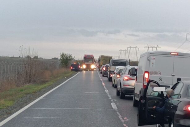 accident rutier intre doua automobile intre tariverde si mihai viteazu o victima a ramas incarcerata 6900e66ce8307