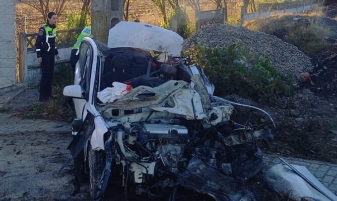 Accident rutier MORTAL în județul Tulcea, lângă localitatea Greci 1 accident rutier mortal in judetul tulcea in apropiere de localitatea greci 68fc7dbc3c611
