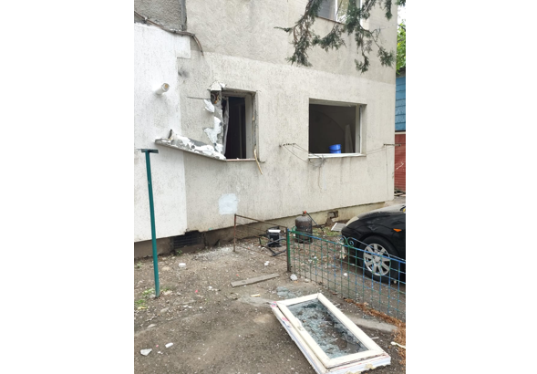 alerta explozie urmata de incendiu intr un bloc de garsoniere din murfatlar pompierii au intervenit de urgenta 68e0d565342a9