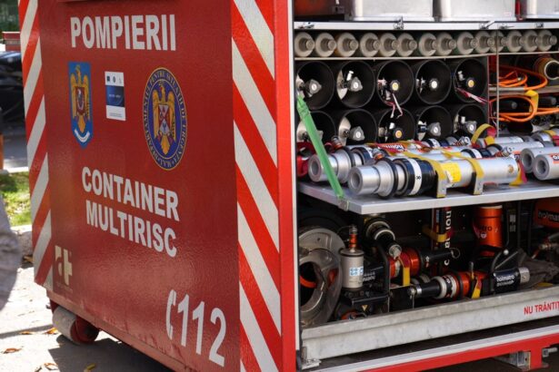 alerta in zona palazu mare din constanta un autoturism a intrat intr o conducta de gaze 68f9c6a76a4f4