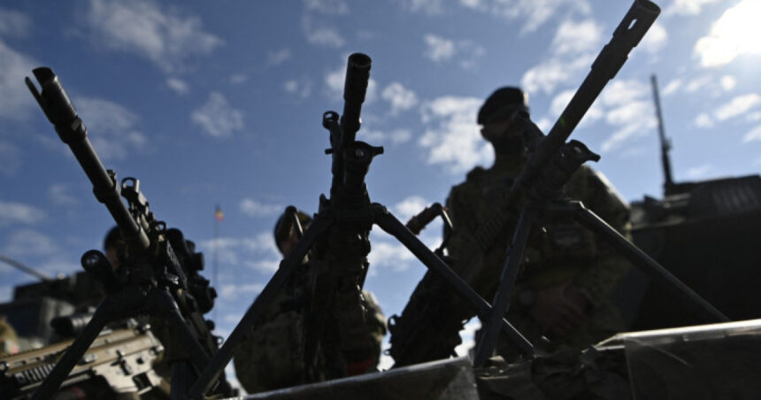 Apărarea flancului estic va rămâne „robustă”, asigură Franţa, după anunțul SUA privind retragerea a sute de militari din România 1 apararea flancului estic va ramane robusta da asigurari franta dupa ce sua au anuntat retragerea a sute de militari din romania 6902839c6661b