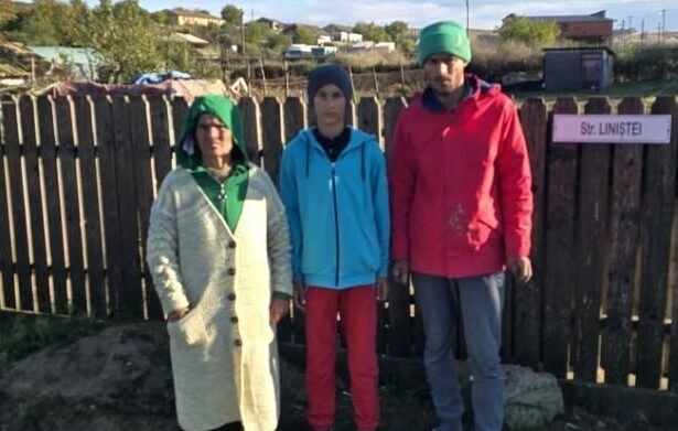 apel la bunatate pentru familia din baneasa batrana anife si nepotii sai au nevoie de sprijin pentru a infrunta iarna 68f67dda30797