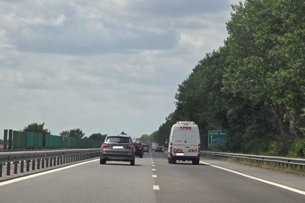 atentie soferi trafic partial blocat pe a2 sensul spre bucuresti din cauza unui accident cu un camion 68f0d8abebf50