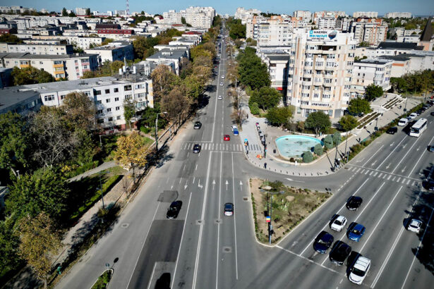 atentie trafic rutier restrictionat total pe bulevardul tomis pe un sens de mers pe tronsonul cuprins intre bulevardul alexandru lapusneanu si strada soveja 68f5fb8cbf92e
