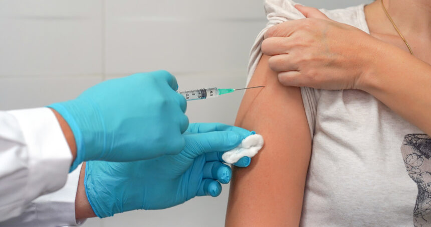 cand este cel mai bun moment sa faci vaccinul gripal potrivit specialistilor medicii confirma sunt deja cazuri de gripa in romania 68e0ad6eb7542