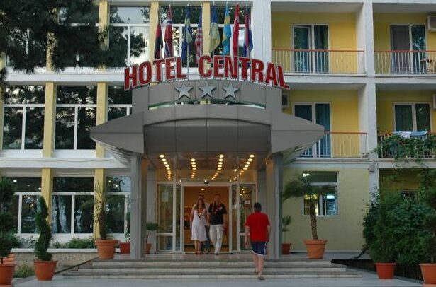 carstocea va ridica doua noi hoteluri in mamaia proiectele au primit unda verde de la mediu 68e39810eea70