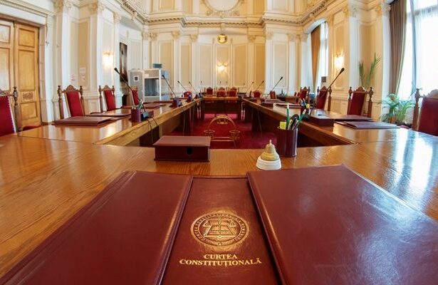 ccr a decis legea pentru modificarea pensiilor de serviciu este neconstitutionala 68f630f5ee79b