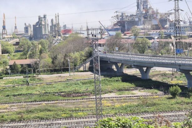 ce a facut comisia parlamentara pentru transporturi si infrastructura in portul constanta 68e9165ebc629