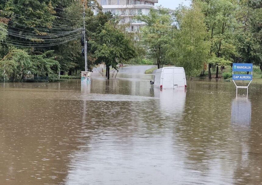 ciclonul barbara loveste judetul constanta in 24 de ore vor cadea ploi cat pentru o luna 68e4d54f351ae