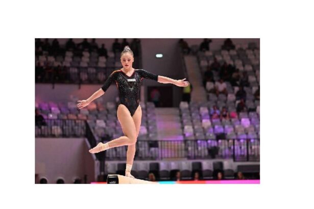 constanteanca sabrina maneca voinea locul 4 la sol in finala mondiala de la jakarta 68fcb614c2073