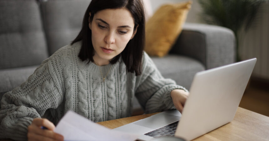 Cum își pot verifica românii vechimea în muncă: Reprezentanții Casei de Pensii explică faptul că nu se mai solicită adeverințe de la angajatori. 1 cum isi pot verifica romanii vechimea in munca reprezentantii casei de pensii nu se mai cauta adeverinte de la angajatori 690062ae546e6