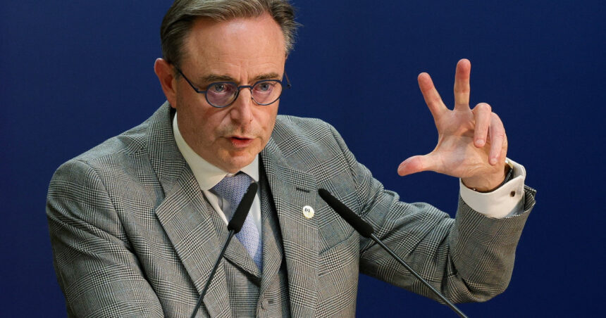 Motivul pentru care premierul Belgiei a oprit planul „nebunesc” al UE de a oferi un împrumut Ucrainei de 140 de miliarde de euro din activele rusești 1 de ce a blocat premierul belgiei planul nebunesc al ue de a da un imprumut ucrainei de 140 de miliarde de euro din activele rusesti 68fb6a1c1f4b5