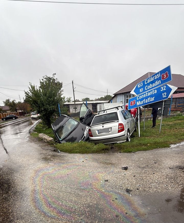 doua autoturisme implicate intr un accident in comuna ciocarlia 68e4e5fd84bd4