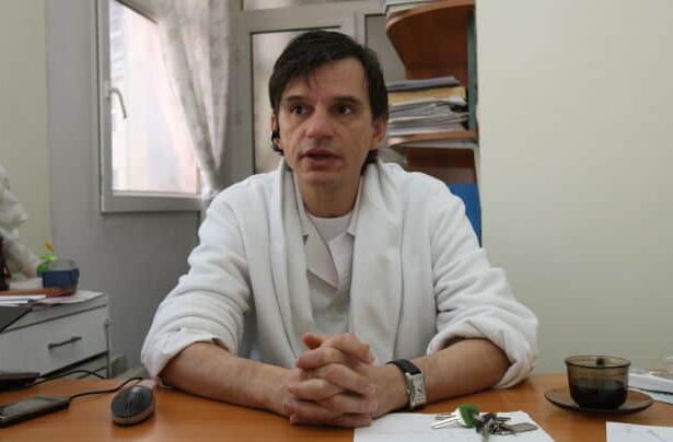 dr vlad tica va fi schimbat din functia de sef al clinicii de obstetrica ginecologie 68f9c5a58f09e