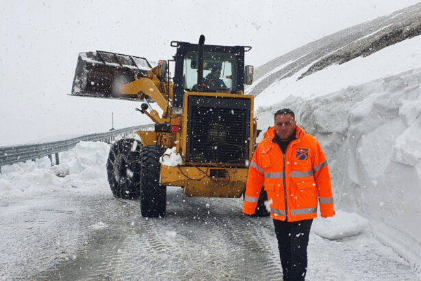 exclusiv antreprenorii de pe transalpina gata sa deszapezeasca drumul pe cont propriu avem utilaje si vointa reactia cnair 6901de62751a6