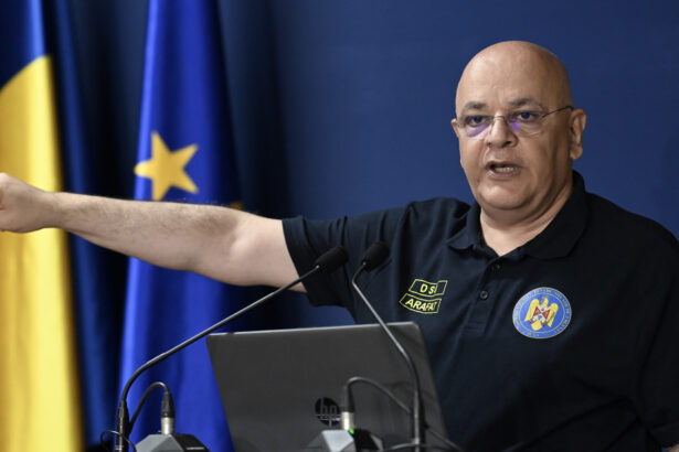 exclusiv cum s au pregatit autoritatile pentru ciclonul barbara raed arafat au fost aduse forte suplimentare din alte judete in cele afectate 68e5748af21a6