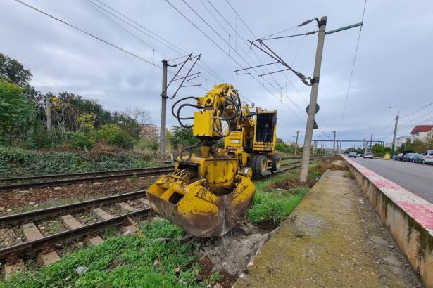 foto cfr constanta a desfiintat trecerile improvizate de la poarta 6 campania intitulata o clipa o viata continua 6903663c0e153