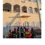 foto explozie intr o locuinta din macin o persoana a scapat ca prin minune dupa deflagratia unei butelii 68f12d0101818