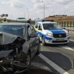 foto o masina a intrat in parapet la iesirea de pe autostrada a4 68dd271b5dbc3