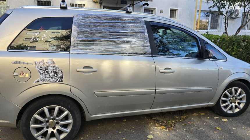 Scandal în trafic! Șofer reținut de polițiști după un incident petrecut în zona Tomis Nord 1 foto scandal in trafic sofer incatusat de politisti dupa un incident petrecut in zona tomis nord 6903552cea3a0