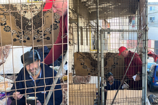 foto sufletele din cusca asociatia suflete deschise scoate la lumina povestea unui batran din bacau care traieste de 5 ani intr o cusca de metal in piata grivitei cum il pot ajuta constantenii 68ff91558cfdf