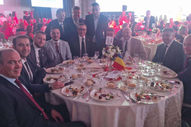 foto victor ponta alaturi de makaveli si fosti parlamentari ai pot sos sau aur planurile fostului lider psd 68fe09819181b