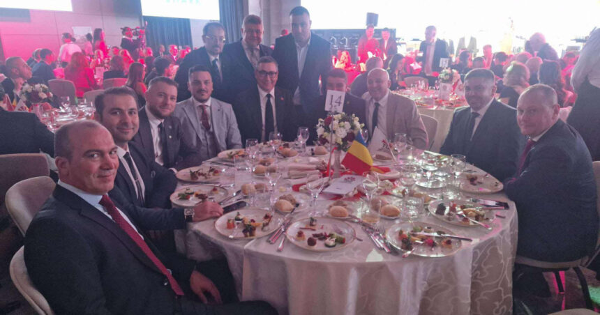 Victor Ponta, alături de Makaveli și foști parlamentari ai POT, SOS sau AUR. Planurile fostului lider PSD 1 foto victor ponta alaturi de makaveli si fosti parlamentari ai pot sos sau aur planurile fostului lider psd 68fe09819181b