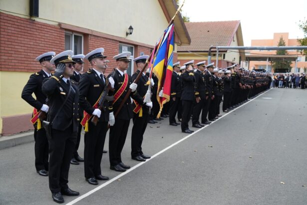 foto zi emotionanta la scoala militara de maistri militari a fortelor navale elevii din anul i au depus azi juramantul militar 68fbb1efabdb8