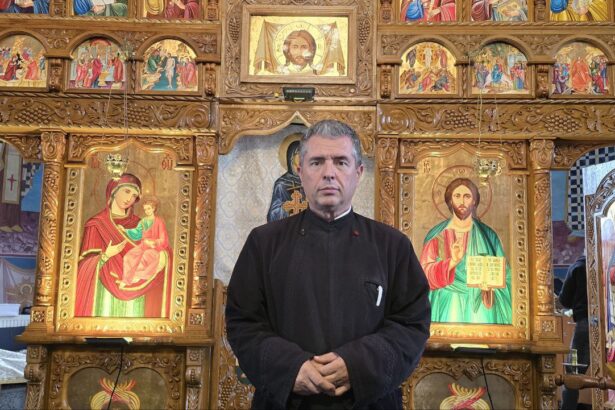interviu hrana pentru suflet preotul paroh al bisericii sfanta cuvioasa parascheva din cumpana ion soare o viata inchinata slujirii si comunitatii dumnezeu este iubire si trebuie sa imbratisam aces 68e749b4d17d7