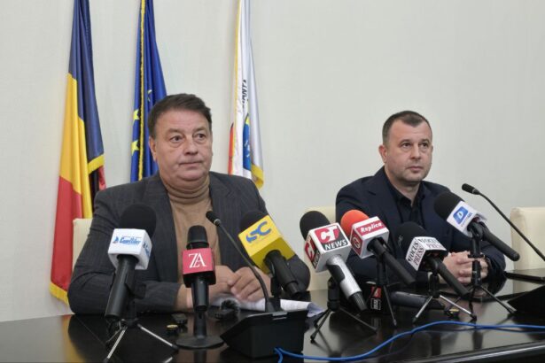 live foto video consiliul judetean constanta intrunit in sedinta ordinara rectificari bugetare acceptarea donatiei de delfini din malta si regulamentul parcarii din strada mircea cel batran pe ord 68ff2b62ac003