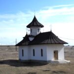 Mănăstirea Dumbrăveni și Consiliul Local au finalizat litigiul pentru terenul de 10 hectare: a achiziționat opt hectare. 2 manastirea dumbraveni si consiliul local au pus capat litigiului privind terenul de 10 hectare a cumparat opt din ele 6901614784397