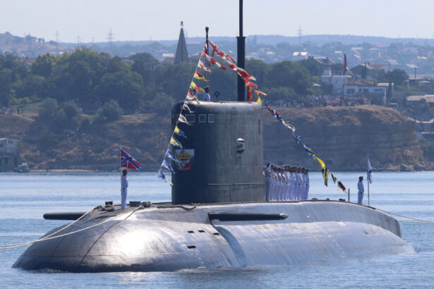 mark rutte a ironizat un submarin rus care s a defectat si a iesit la suprafata pare o vanatoare a celui mai apropiat mecanic 68ed25493f332
