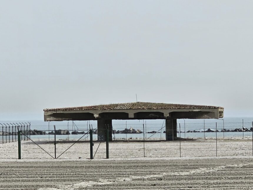 Ministerul Culturii, încă la începutul procesului de salvare a Pasarelei Regale din Mamaia 1 ministerul culturii inca la primul pas pentru salvarea pasarelei regale din mamaia 68fbef9fa9c1e
