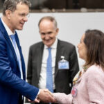 ministrul apararii discutii cu omologul spaniol mosteanu apreciaza participarea activa a spaniei la grupul de lupta nato in romania 68efc4c574cc7