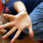 MINOR dus INCONȘTIENT la bunicul său! Detalii dintr-un scandal absurd care a avut loc Km 4 – 5 9 minor dus inconstient la domiciliul bunicului sau detalii dintr un scandal absurd care a avut loc km 4 5 6903f2b5f3aa4